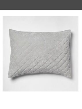 2x Diamond Stitch Velvet Quilt Shams in Light Gray OEKO- TEX Certified Polyester